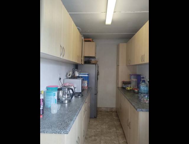 3 BEDROOM PROPERTY TO RENT IN NEWCENTRE